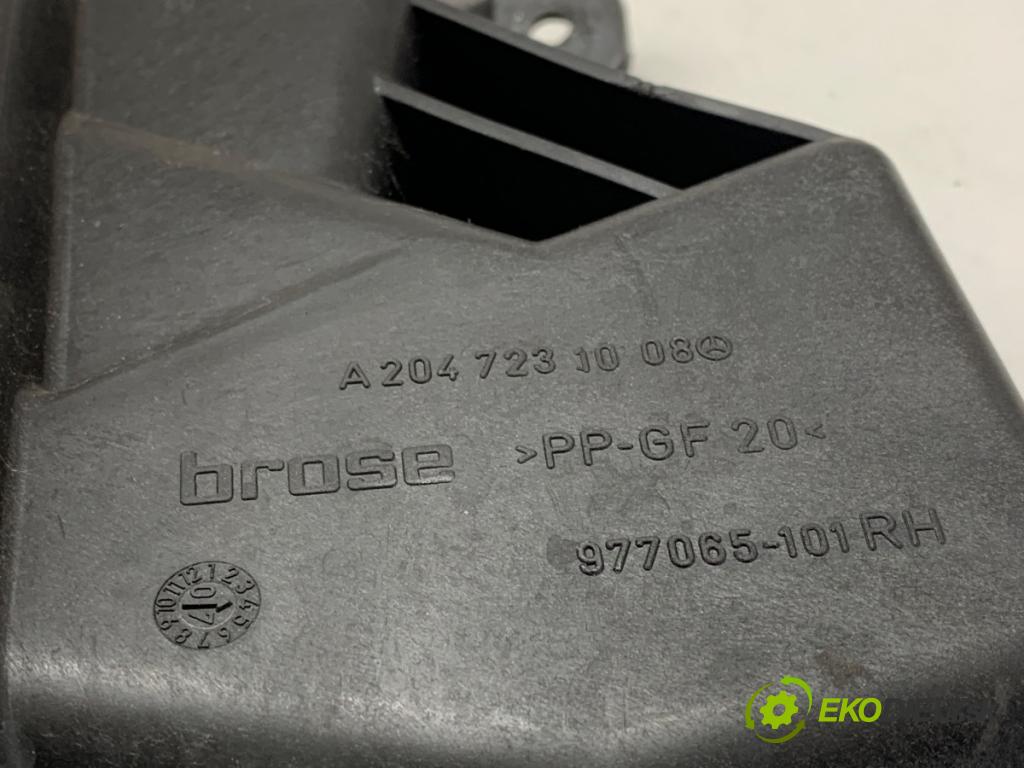 MERCEDES-BENZ W204 sedan 2007 170 kW C 280 (204.054) 2996 zámok Dvere pravy predný A2047200635