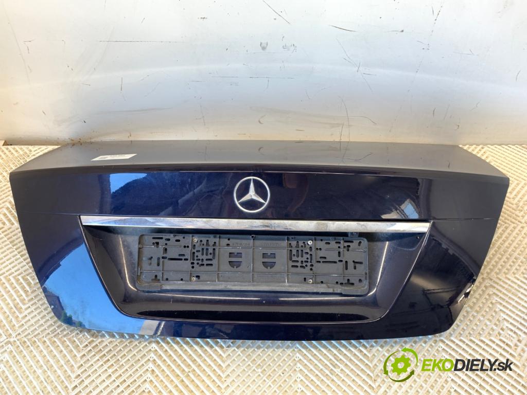 MERCEDES-BENZ W204 sedan 2007 170 kW C 280 (204.054) 2996 kapota zadní část 
