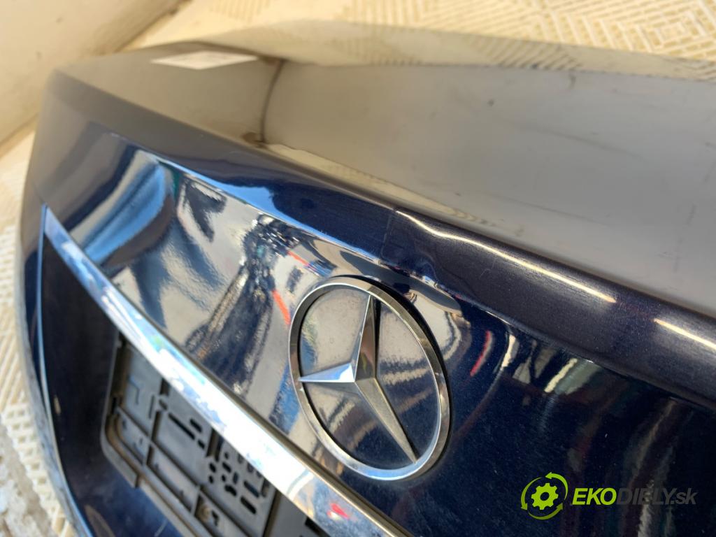 MERCEDES-BENZ W204 sedan 2007 170 kW C 280 (204.054) 2996 kapota zadní část