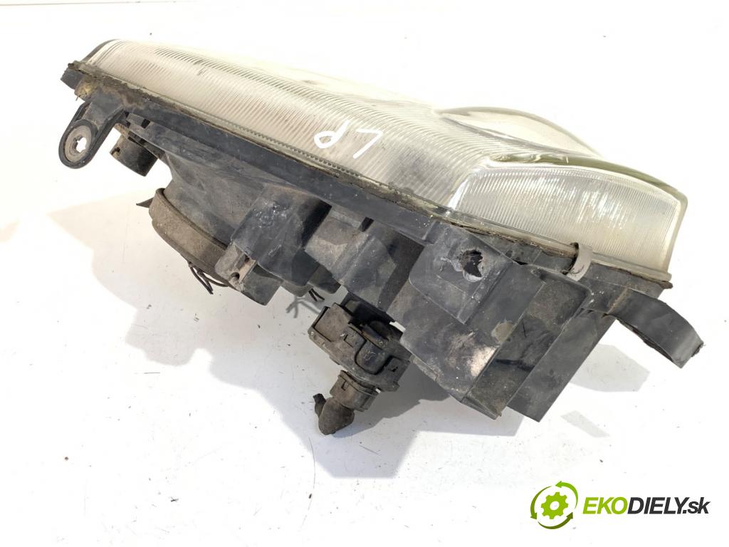 NISSAN TERRANO II samochód terenowy zamknięty 2000 92 kW 2.7 TDi 4WD 2664 světlomet levý přední část