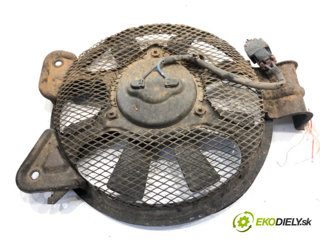 NISSAN TERRANO II samochód terenowy zamknięty 2000 92 kW 2.7 TDi 4WD 2664 ventilátor klimatizace  (Ventilátor chladiče klimatizace)