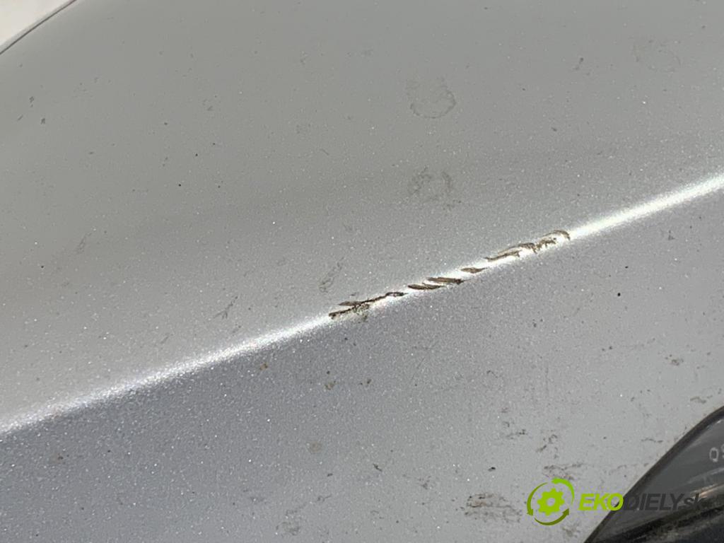 SKODA OCTAVIA III Kombi 2015 110 kW 2.0 TDI 1968 zpětné zrcátko levý