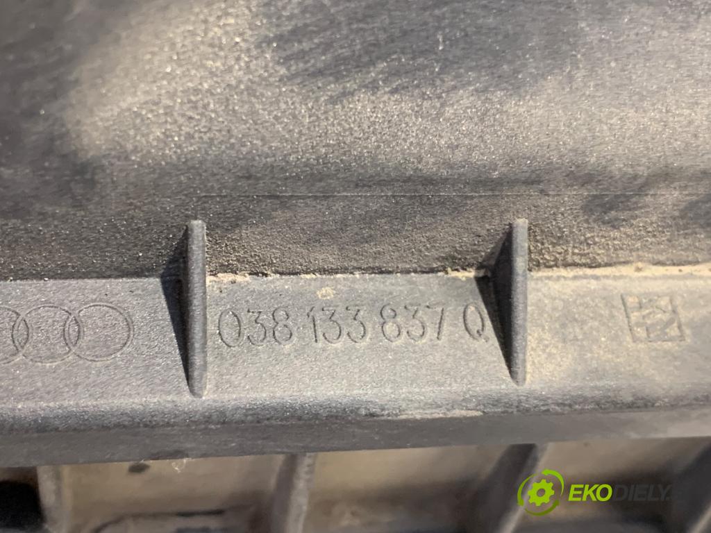 AUDI A4 B6 Kombi 2002 96 kW 1.9 TDI 1896 Obal filtra vzduchu 038133837Q (Obal vzduchového filtra)