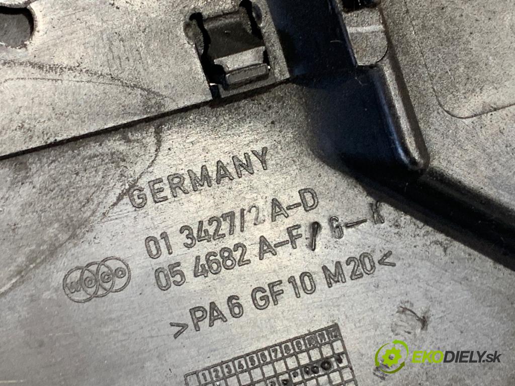 AUDI A4 B6 Kombi 2002 96 kW 1.9 TDI 1896 kryt motora 038103925 (Kryt motoru )