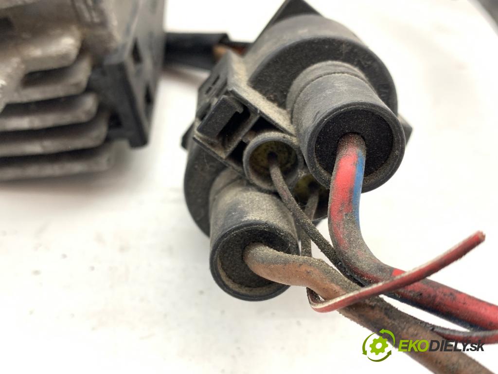 AUDI A4 B6 Kombi 2002 96 kW 1.9 TDI 1896 Modul ventilátora 608767623