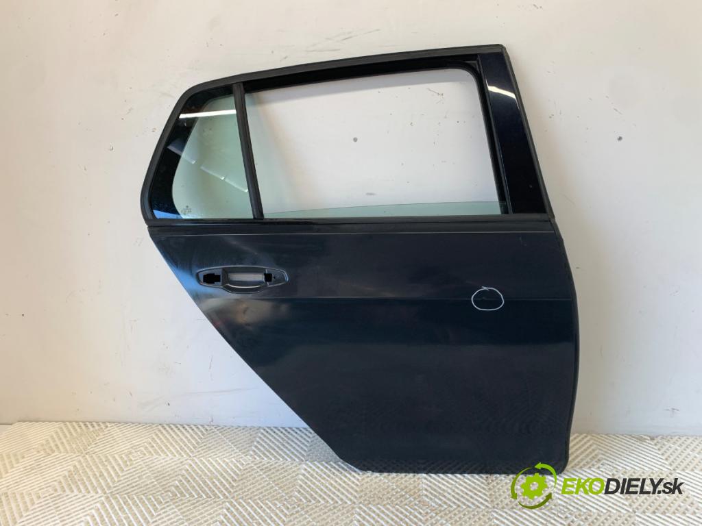 VW GOLF VII liftback 2013 110 kW 2.0 TDI 1968 Dvere pravy zad