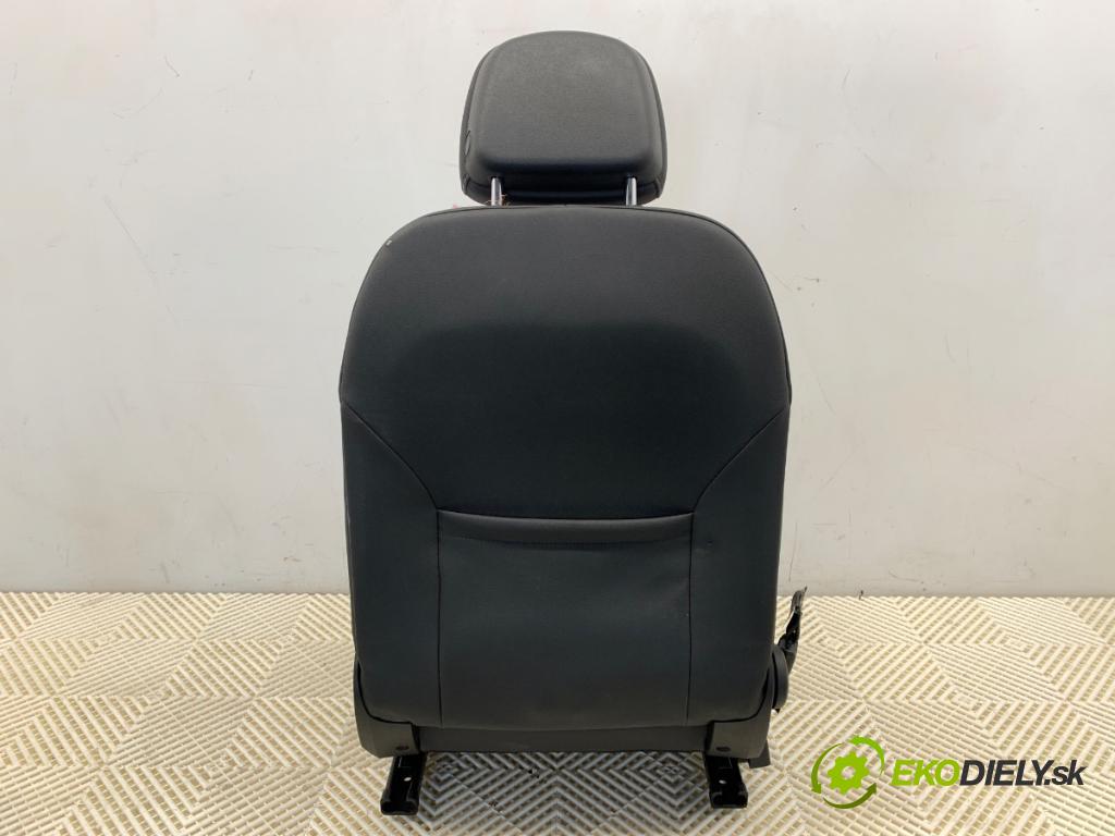 OPEL ZAFIRA C nadwozie wielkoprzestrzenne (MPV) 2019 96 kW 2.0 CDTi (75) 1956 Sedadlo pravy predný