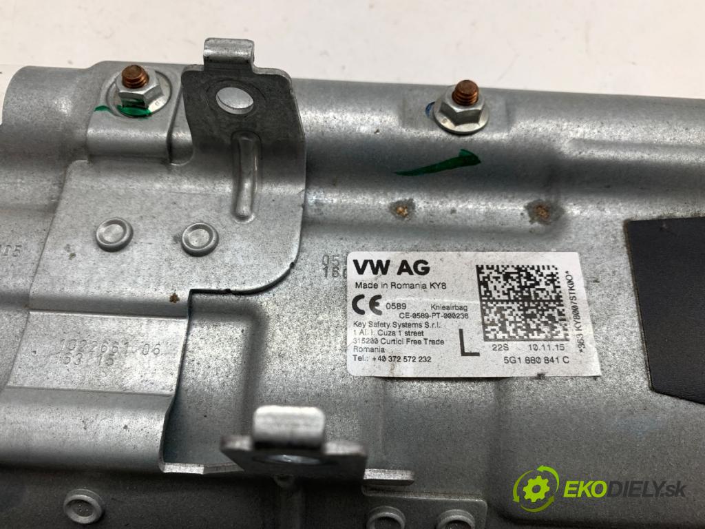 SKODA OCTAVIA III Kombi 2015 110 kW 2.0 TDI 1968 AirBag koleno: 5G1880841C
