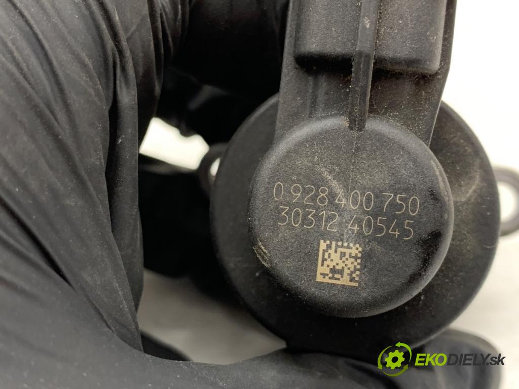 HYUNDAI i30 liftback 2013 81 kW 1.6 CRDi 1582 Regulátor tlaku paliva 0928400750 (Palivový systém ostatní)