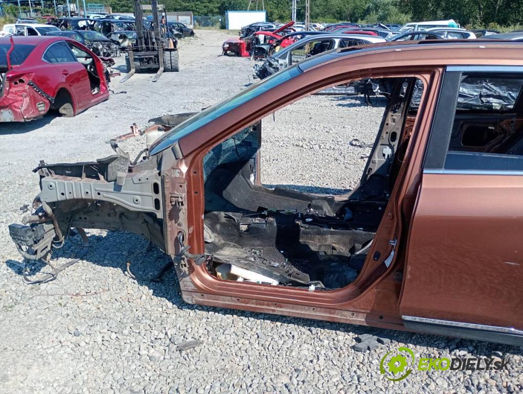 NISSAN X-TRAIL T32 SUV 2015 120 kW 1.6 DIG-T (T32) 1618 karoséria ČTVRŤÁK: Blatník prah strecha PODŁUŻNICA