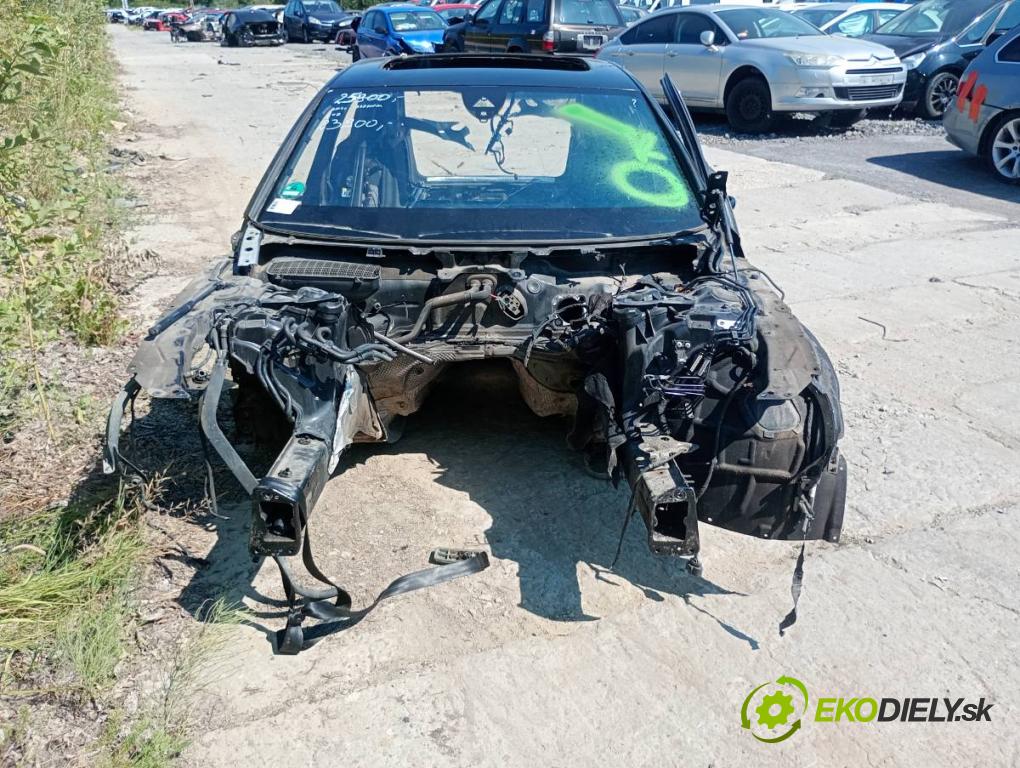 AUDI A6 C7 Kombi 2013 130 kW 2.0 TDI 1968 karoséria ČTVRŤÁK: Blatník prah strecha PODŁUŻNICA