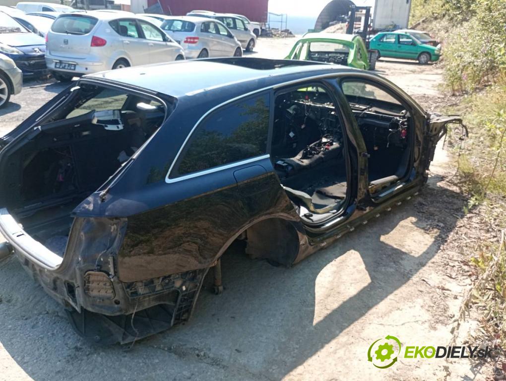 AUDI A6 C7 Kombi 2013 130 kW 2.0 TDI 1968 karoséria ČTVRŤÁK: Blatník prah strecha PODŁUŻNICA