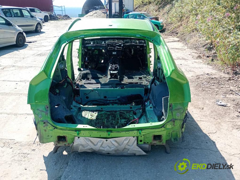 AUDI Q5 FY SUV 2021 195 kW 55 TFSI e quattro 1984 karoséria ČTVRŤÁK: Blatník prah strecha PODŁUŻNICA