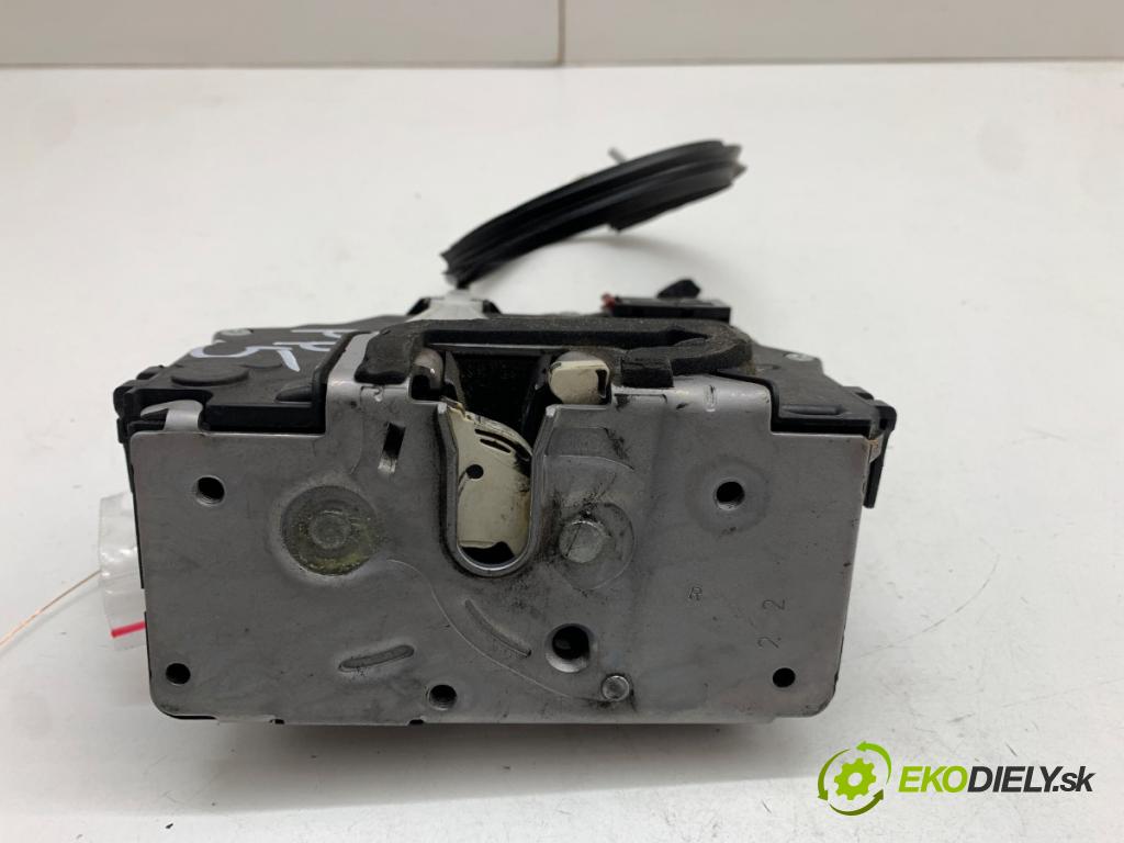 FIAT PUNTO EVO liftback 2010 57 kW 1.4 (199AXB1A) 1368 zámok dveře pravý přední část 51858830