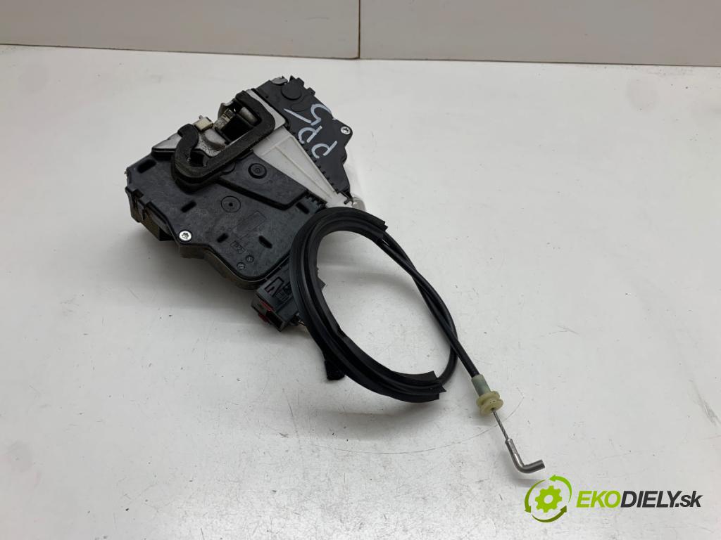 FIAT PUNTO EVO liftback 2010 57 kW 1.4 (199AXB1A) 1368 zámok dveře pravý přední část 51858830