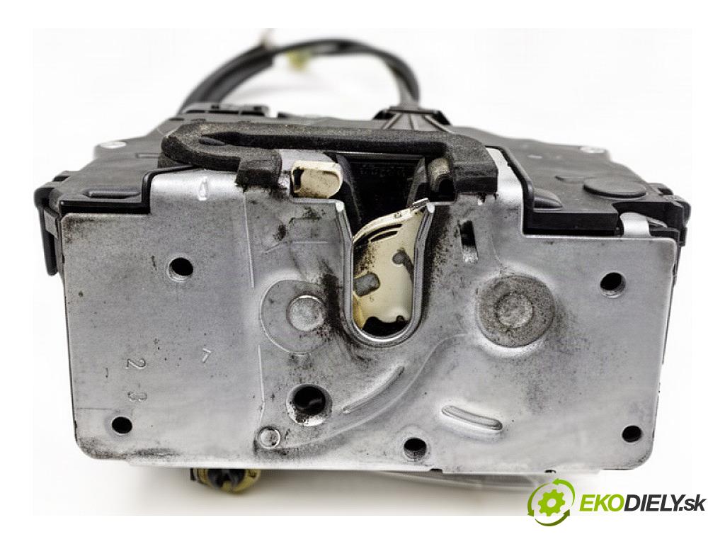 FIAT PUNTO EVO liftback 2010 57 kW 1.4 (199AXB1A) 1368 zámok dveře levý přední část 51858835