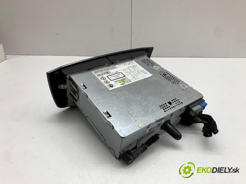 FIAT PUNTO EVO liftback 2010 57 kW 1.4 (199AXB1A) 1368 RADIO 7355014090 (Audio zařízení)