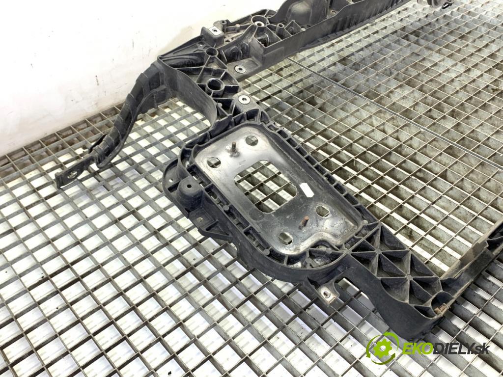 FIAT PUNTO EVO liftback 2010 57 kW 1.4 (199AXB1A) 1368 Držiak predný 50508540 (Výstuha predná)
