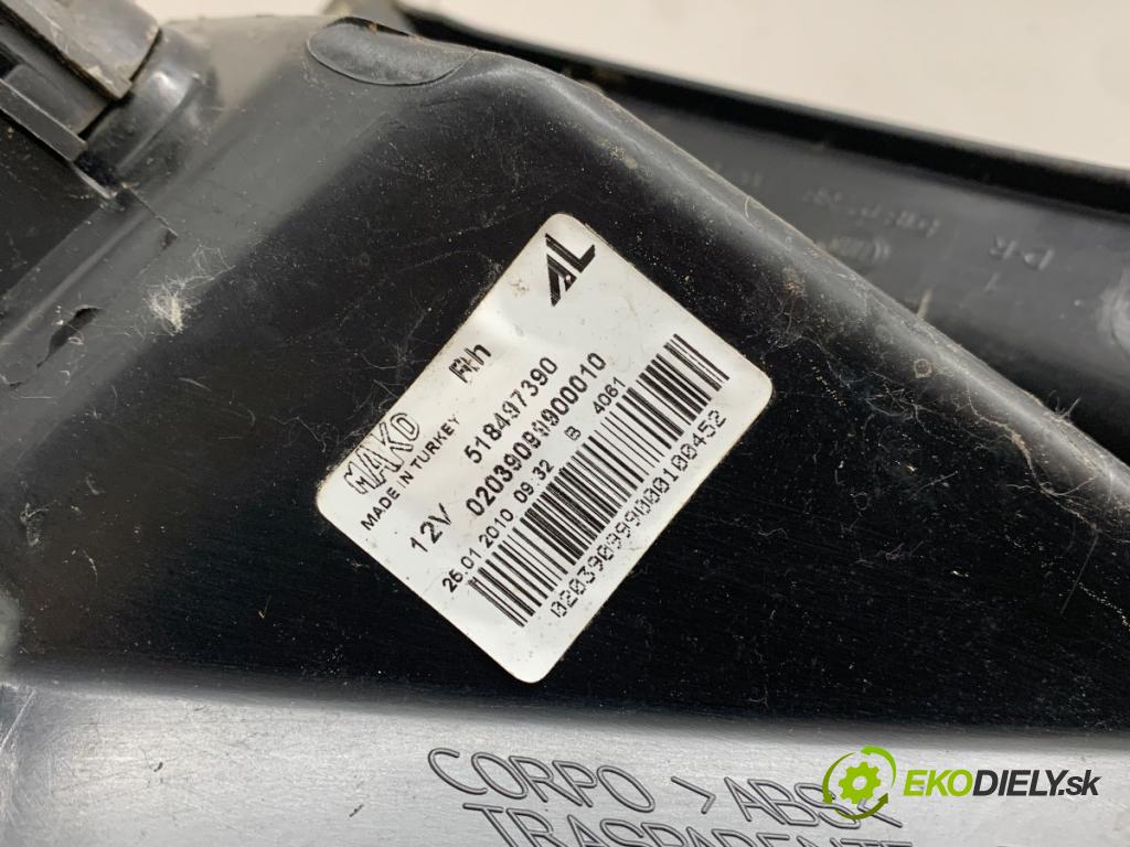 FIAT PUNTO EVO liftback 2010 57 kW 1.4 (199AXB1A) 1368 Svetlo pravy zad 518497390