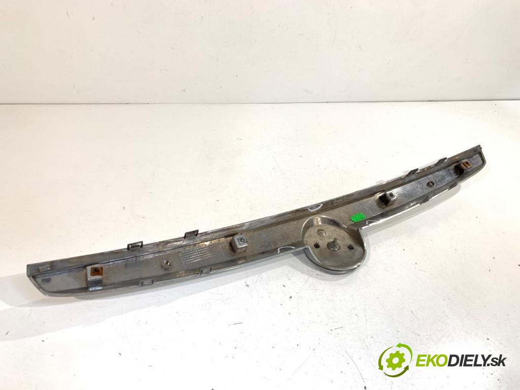 FIAT PUNTO EVO liftback 2010 57 kW 1.4 (199AXB1A) 1368 mřížka maska  (Přední mřížka (maska chladiče))