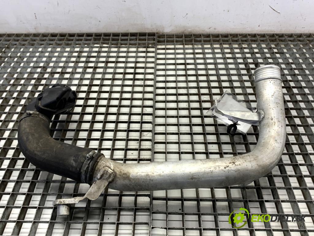 VOLVO S60 III sedan 2020 140 kW T4 1969 Rúra turba 31370288