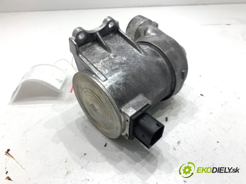 VOLVO S60 III sedan 2020 140 kW T4 1969 pumpa vody 70270228 (Vodní pumpa)
