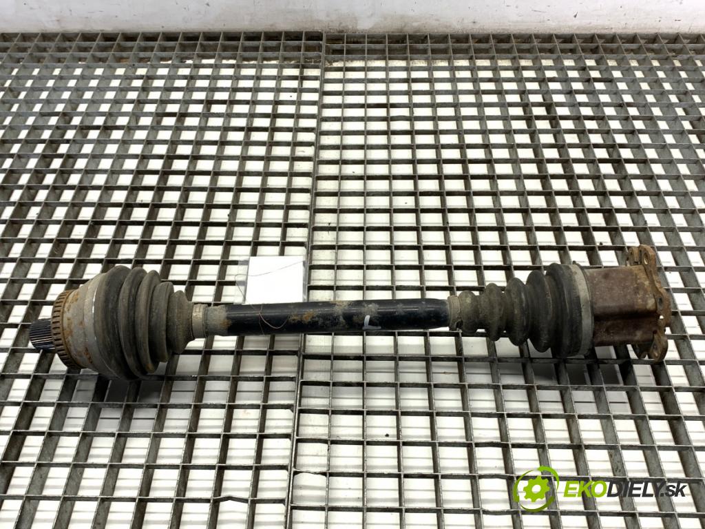 AUDI A4 B6 Kombi 2002 96 kW 1.9 TDI 1896 Poloos ľavy predný 8E0407271S