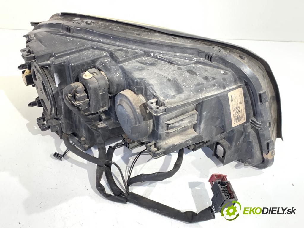 VOLVO XC90 I SUV 2003 154 kW 2.5 T AWD 2497 světlomet levý přední část 8620859