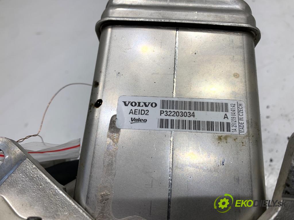 VOLVO V60 II Kombi 2019 140 kW D4 1969 Ventil EGR CHLADIČ: P32203034