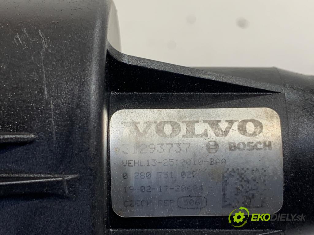 VOLVO V60 II Kombi 2019 140 kW D4 1969 potrubí sání 31431955 (Sací potrubí)