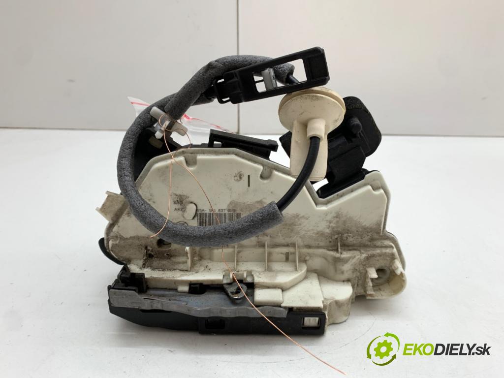 VW GOLF VII liftback 2013 110 kW 2.0 TDI 1968 zámok Dvere ľavy predný 5K1837015E