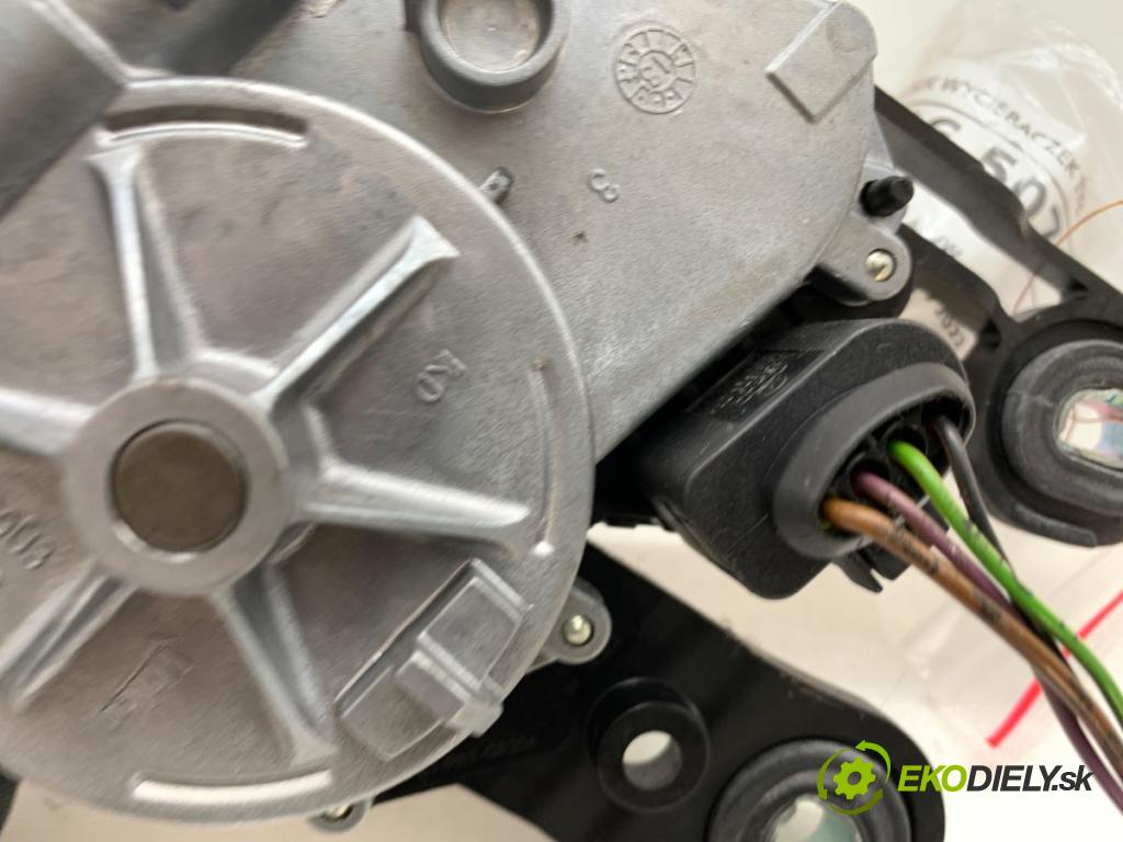 VW GOLF VII liftback 2013 110 kW 2.0 TDI 1968 Motor stieračov zad 5G0955711