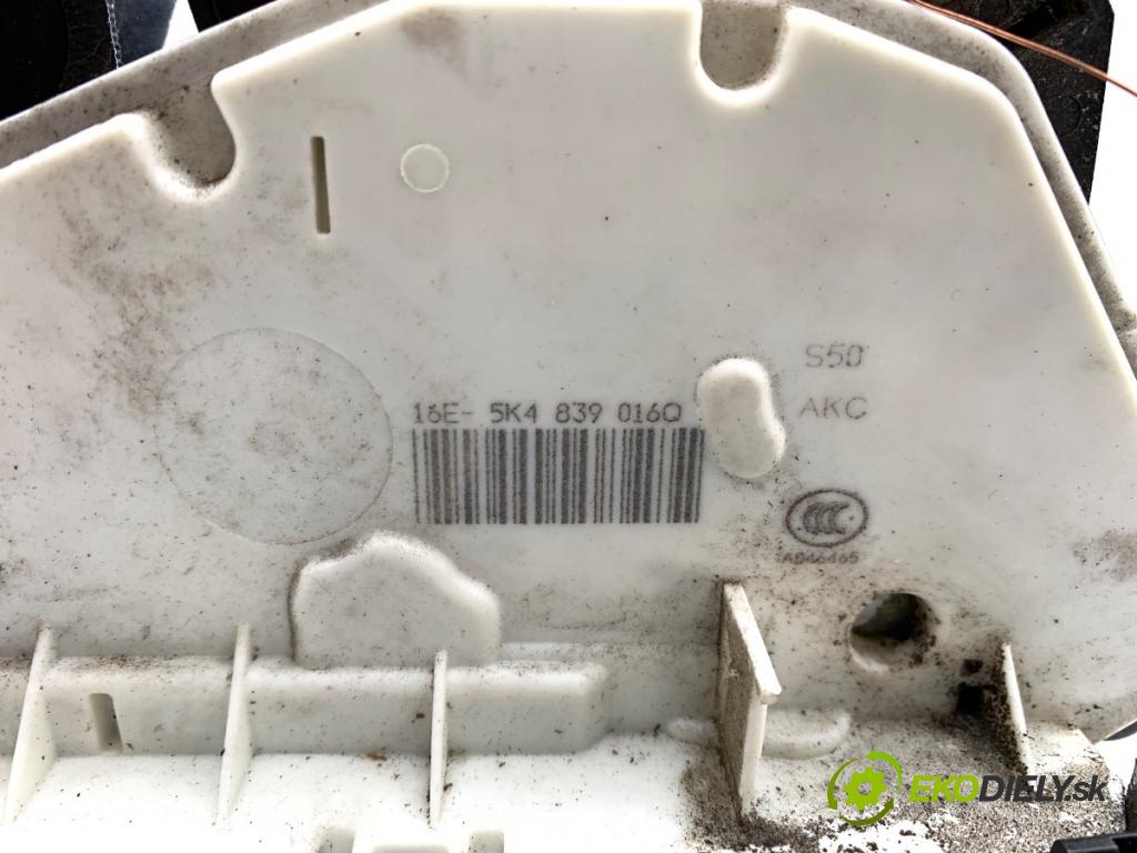 VW GOLF VII liftback 2013 110 kW 2.0 TDI 1968 zámok dveře pravý zadní část 5K4839016Q