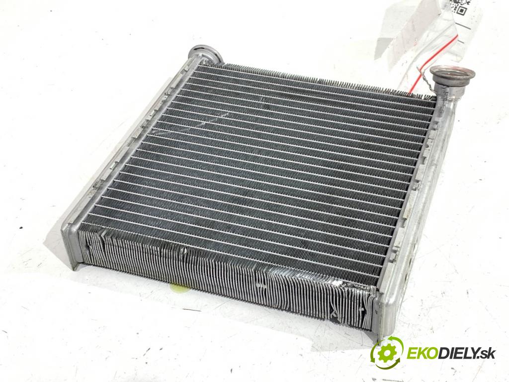 SKODA OCTAVIA III Kombi 2015 110 kW 2.0 TDI 1968 topné těleso radiátor topení 5Q0819031 (Radiátor topení)