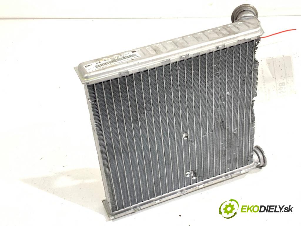 SKODA OCTAVIA III Kombi 2015 110 kW 2.0 TDI 1968 topné těleso radiátor topení 5Q0819031 (Radiátor topení)