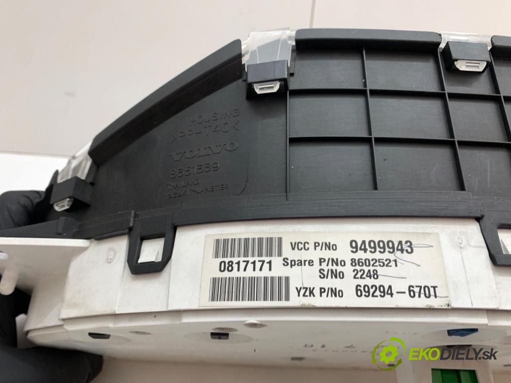 VOLVO XC90 I SUV 2003 154 kW 2.5 T AWD 2497 Prístrojovka 9499943 (Prístrojová doska)