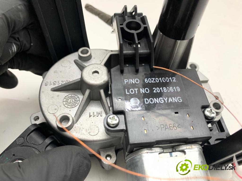 OPEL ZAFIRA C nadwozie wielkoprzestrzenne (MPV) 2019 96 kW 2.0 CDTi (75) 1956 motor stěračů zadní část 13256923