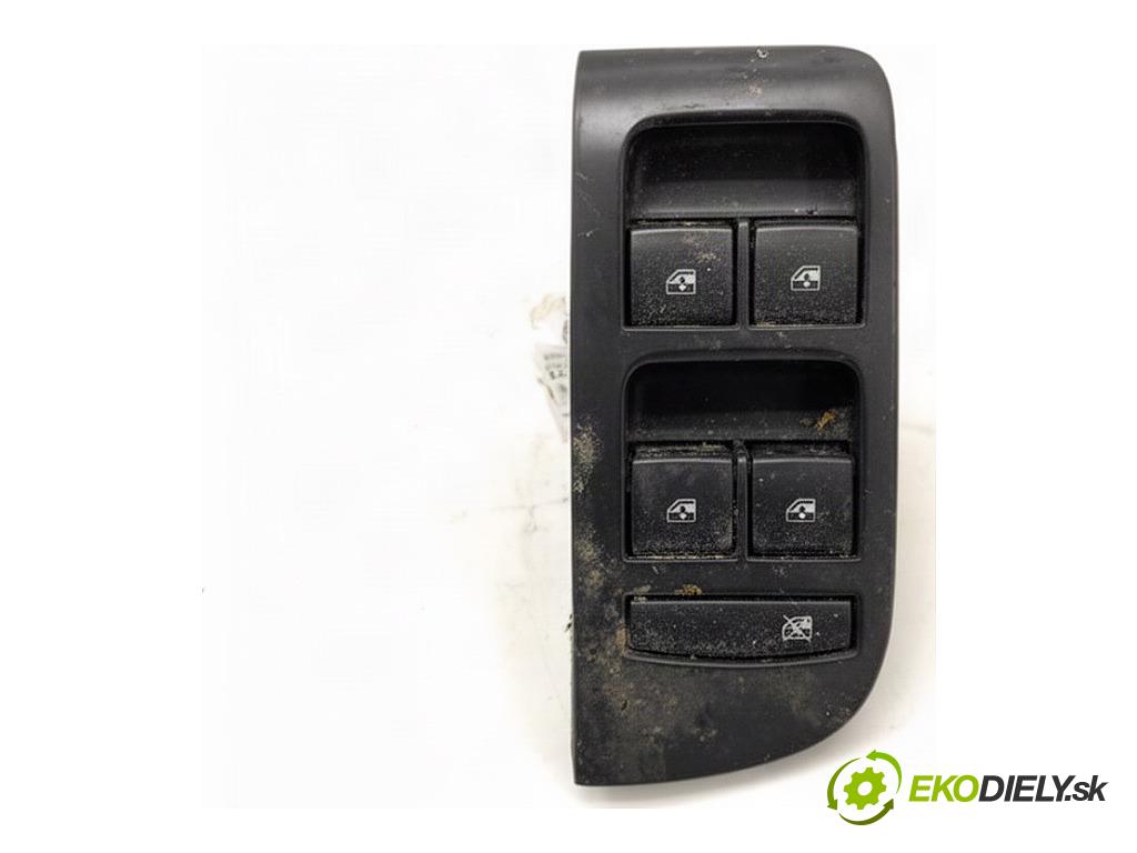OPEL ZAFIRA C nadwozie wielkoprzestrzenne (MPV) 2019 96 kW 2.0 CDTi (75) 1956 Prepínač okien 13408458 (Prepínacie páčky pod volantom)