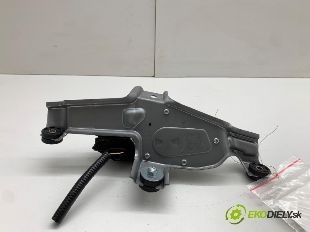TOYOTA C-HR SUV 2020 85 kW 1.2 (NGX10_) 1197 Motor stieračov zad 85130-F4010