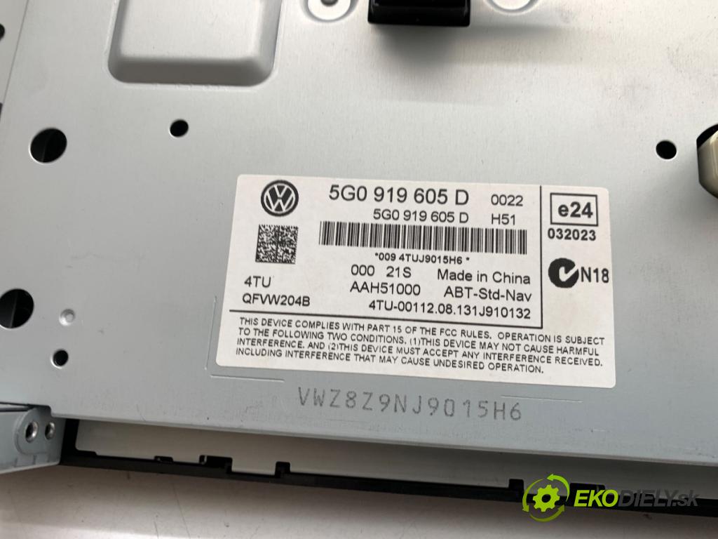 VW GOLF VII liftback 2013 110 kW 2.0 TDI 1968 RADIO 5G0919605D (Audio zařízení)