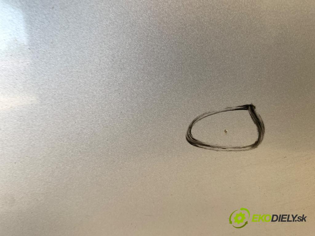 VW GOLF VII Kombi 2020 85 kW 1.6 TDI 1598 kapota  (Kapota)