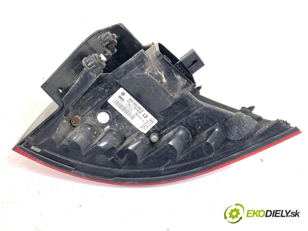 VW GOLF VII Kombi 2020 85 kW 1.6 TDI 1598 Svetlo ľavy zad 5G9945095E