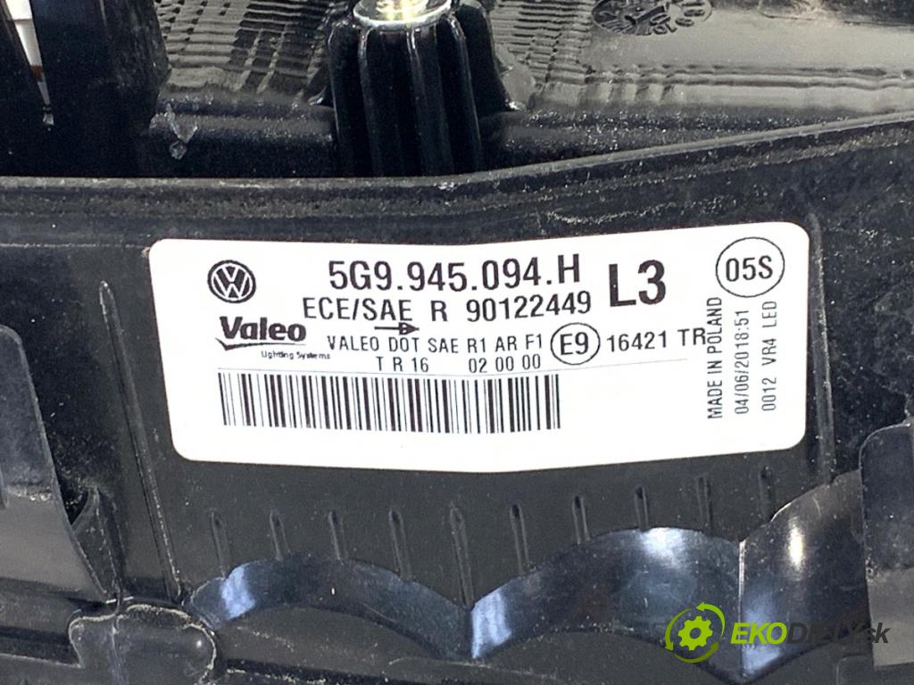 VW GOLF VII Kombi 2020 85 kW 1.6 TDI 1598 Svetlo ľavy zad vnútorná 5G9945094H