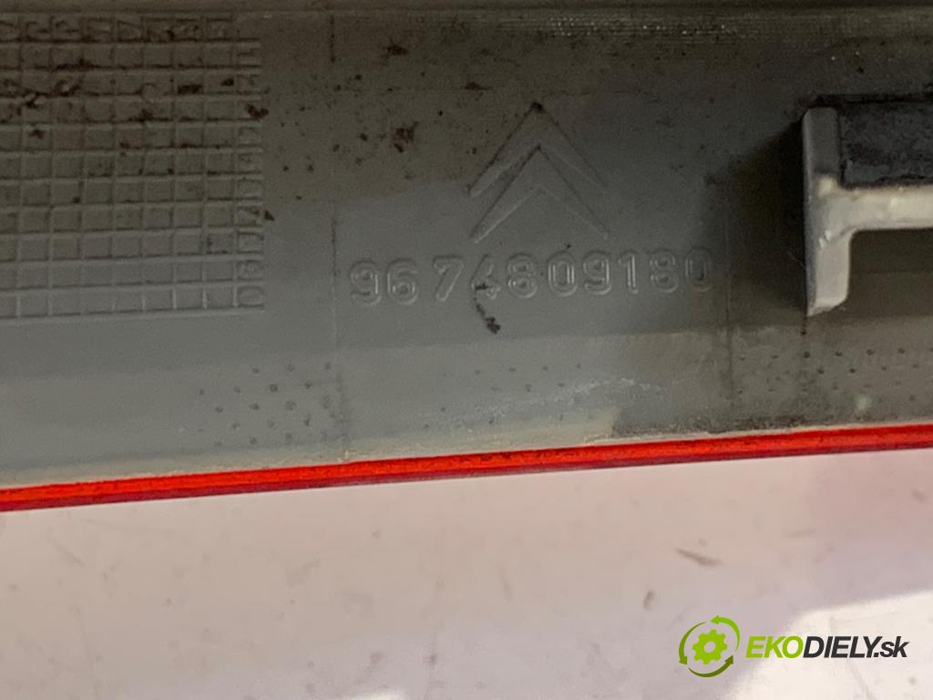 CITROEN C-ELYSEE sedan 2013 85 kW 1.6 VTi 115 1587 Svetlo pravy zad 9674809180