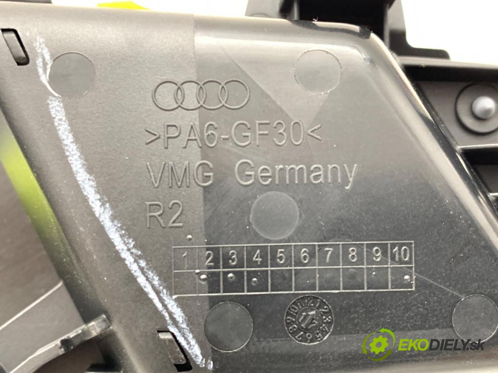 AUDI A4 B9 Kombi 2017 140 kW 2.0 TDI quattro 1968 klika vnitřní pravý zadní část