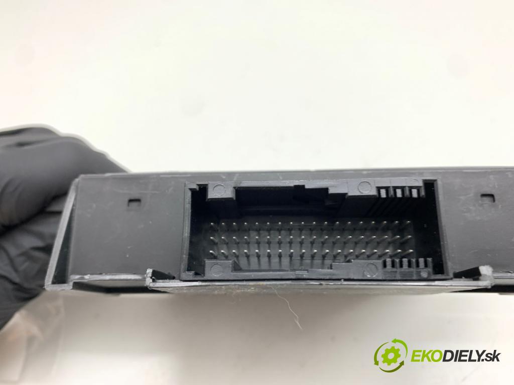 AUDI A4 B9 Kombi 2017 140 kW 2.0 TDI quattro 1968 modul GATEWAY 4M2907468D