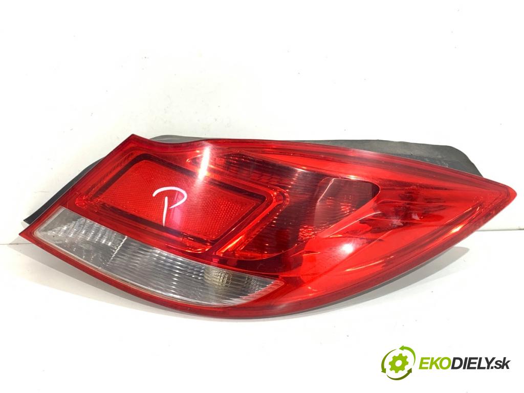 OPEL INSIGNIA A liftback 2010 96 kW 2.0 CDTI (68) 1956 Svetlo pravy zad 