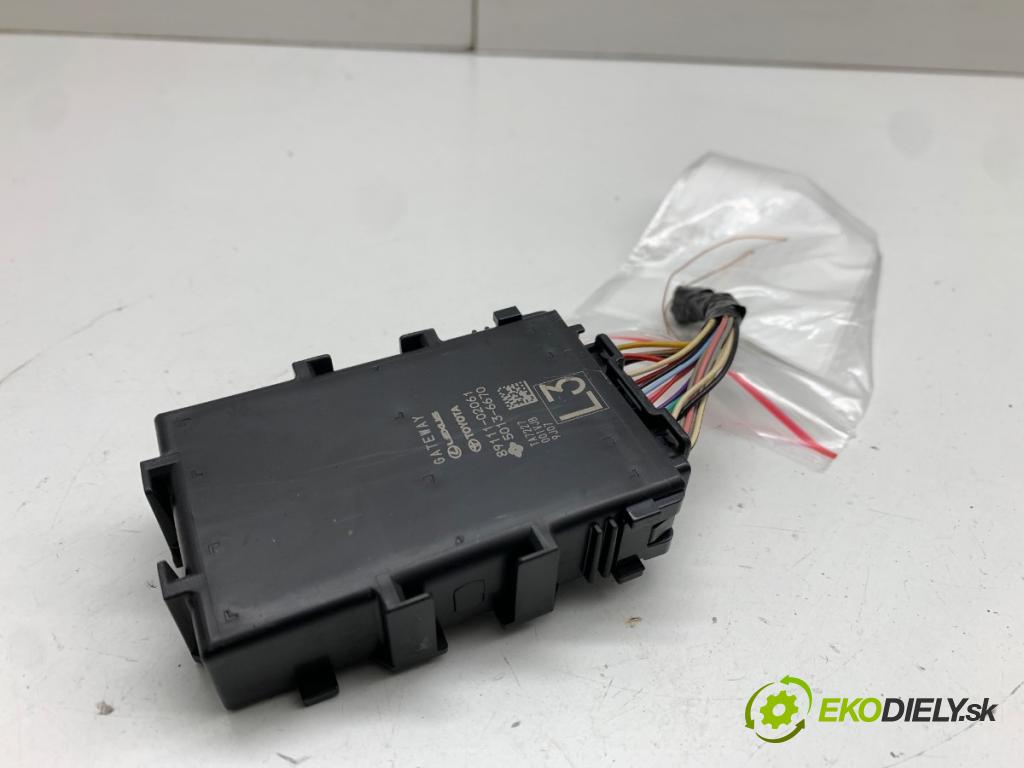 TOYOTA C-HR SUV 2020 85 kW 1.2 (NGX10_) 1197 modul GATEWAY 89111-02061