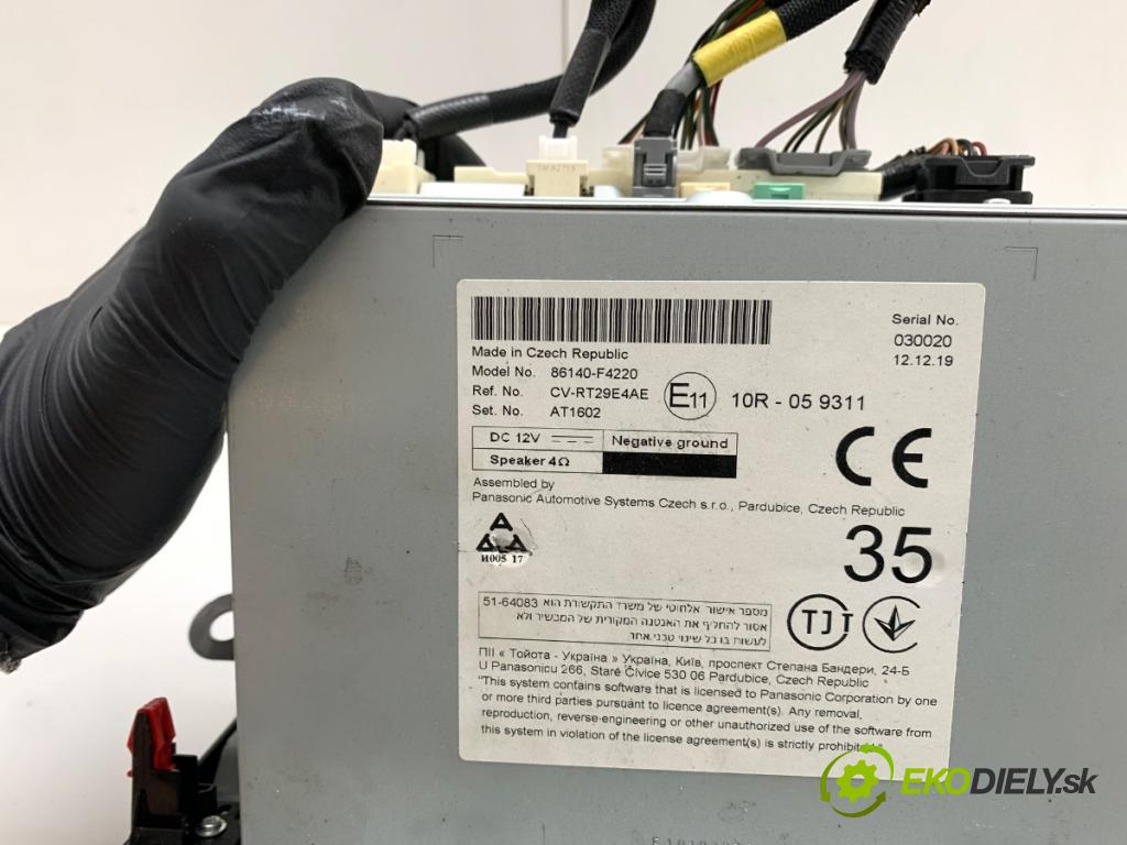 TOYOTA C-HR SUV 2020 85 kW 1.2 (NGX10_) 1197 RADIO Displej 86140-F4220