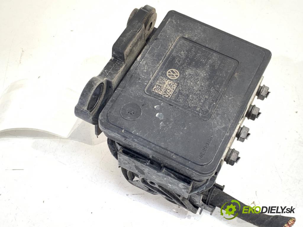 SKODA OCTAVIA III Kombi 2015 110 kW 2.0 TDI 1968 pumpa ABS 3Q0614517T (Pumpa ABS)